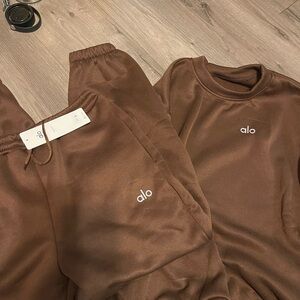 ALO Yoga Chocolate Brown Apparel